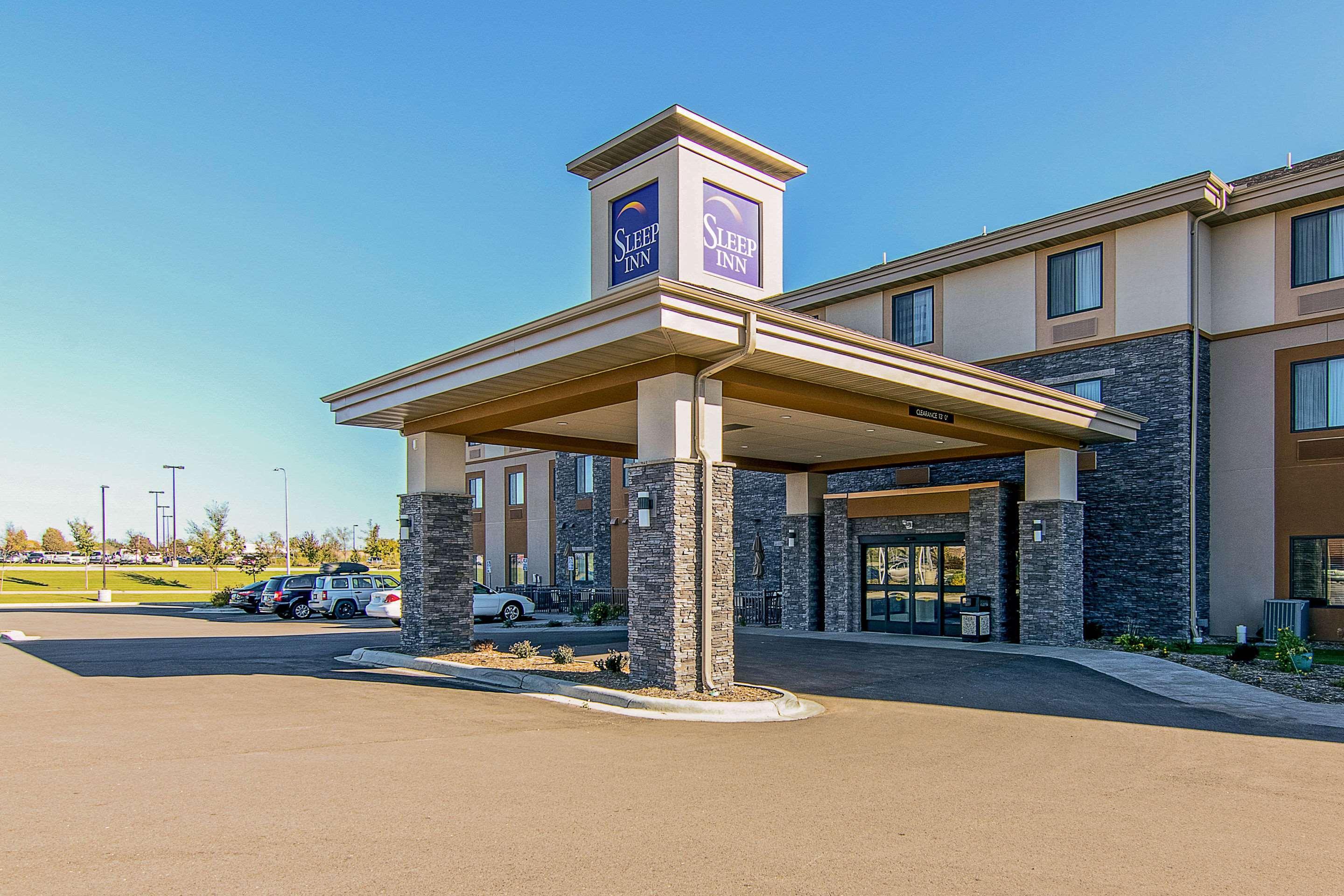 Sleep Inn & Suites West-Near Medical Center Rochester Exterior photo